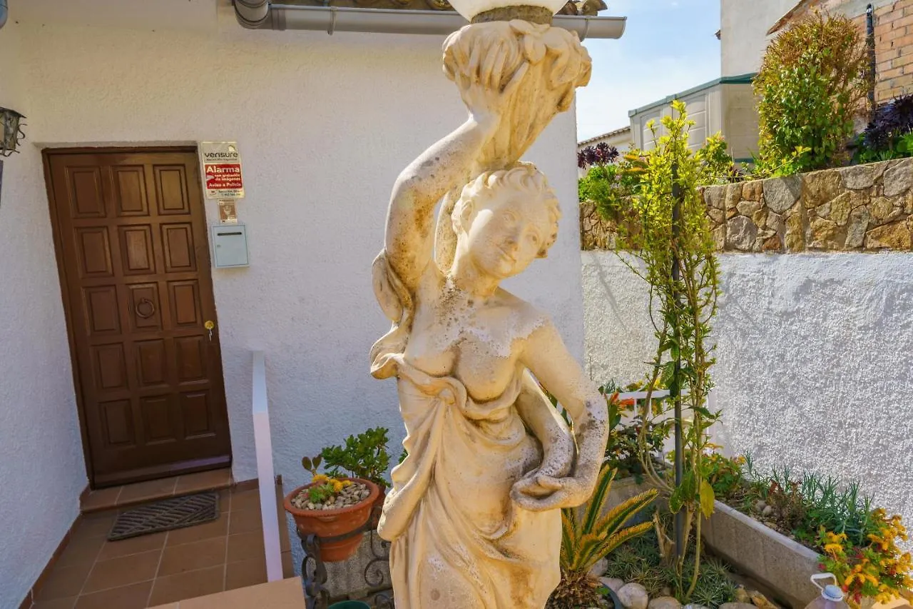 El Rincon De Santa Maria - Lux Houses Experience Tossa de Mar 0*,  Spain